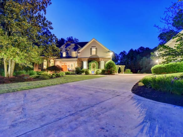 Lovely Estate Home in Norcross