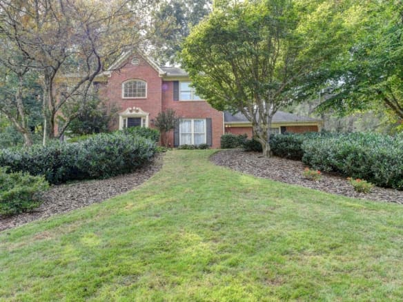 Wonderful Home in Berkeley Lake
