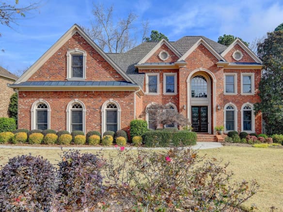 Gorgeous Home In Amazing Gated Community!