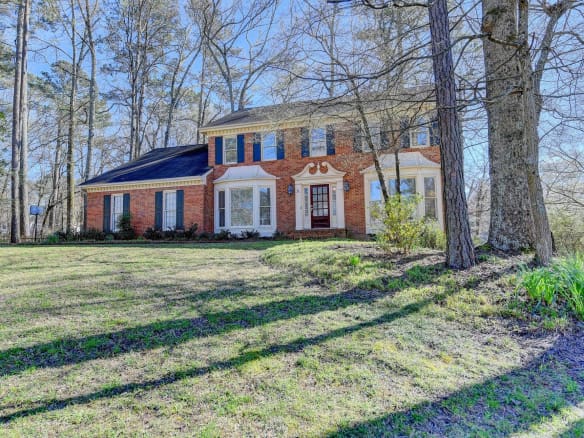 Fantastic Family Home In Peachtree Corners
