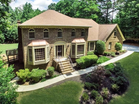 Fantastic Home In Sought After Johns Creek