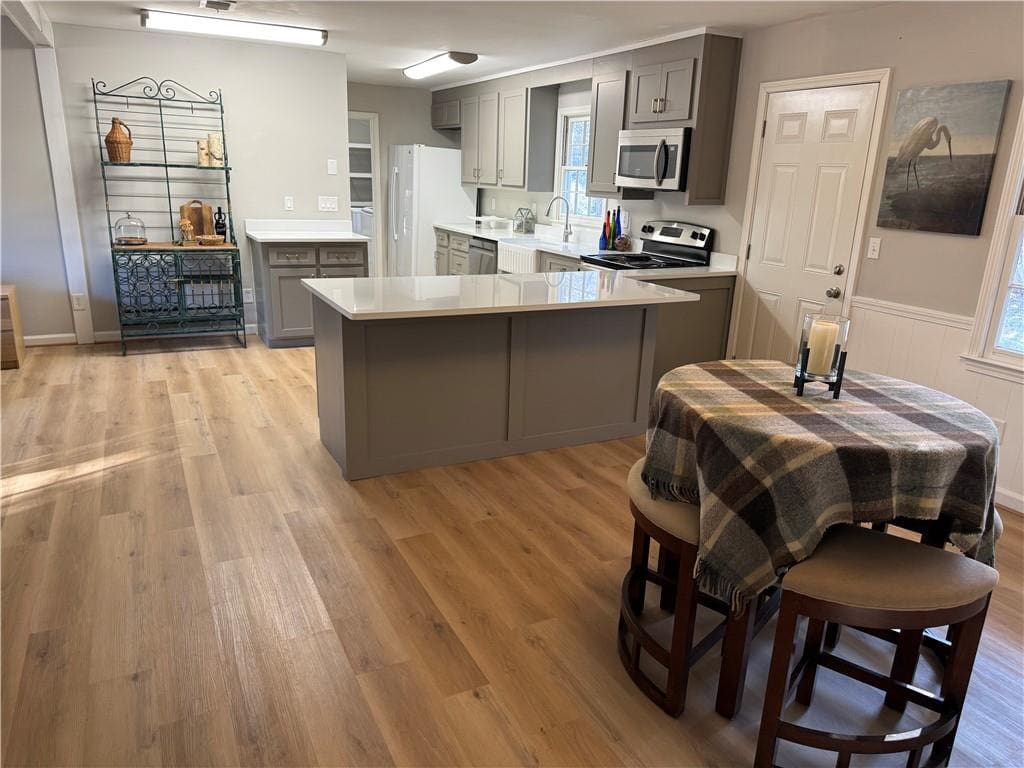 Great Ranch One Mile from Downtown Duluth