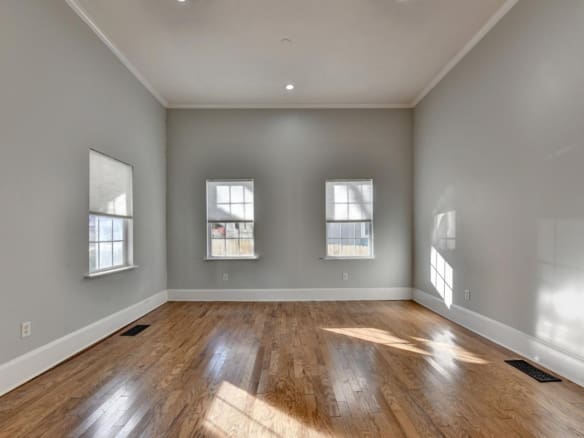 Adorable Bungalow steps from BELTLINE