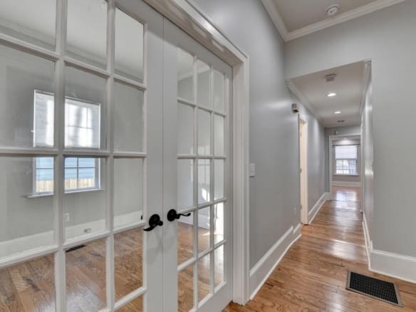 Adorable Bungalow steps from BELTLINE