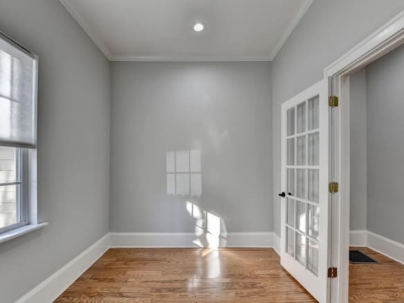 Adorable Bungalow steps from BELTLINE