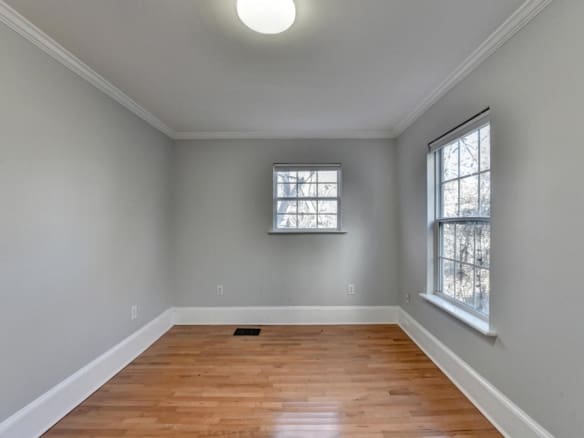Adorable Bungalow steps from BELTLINE